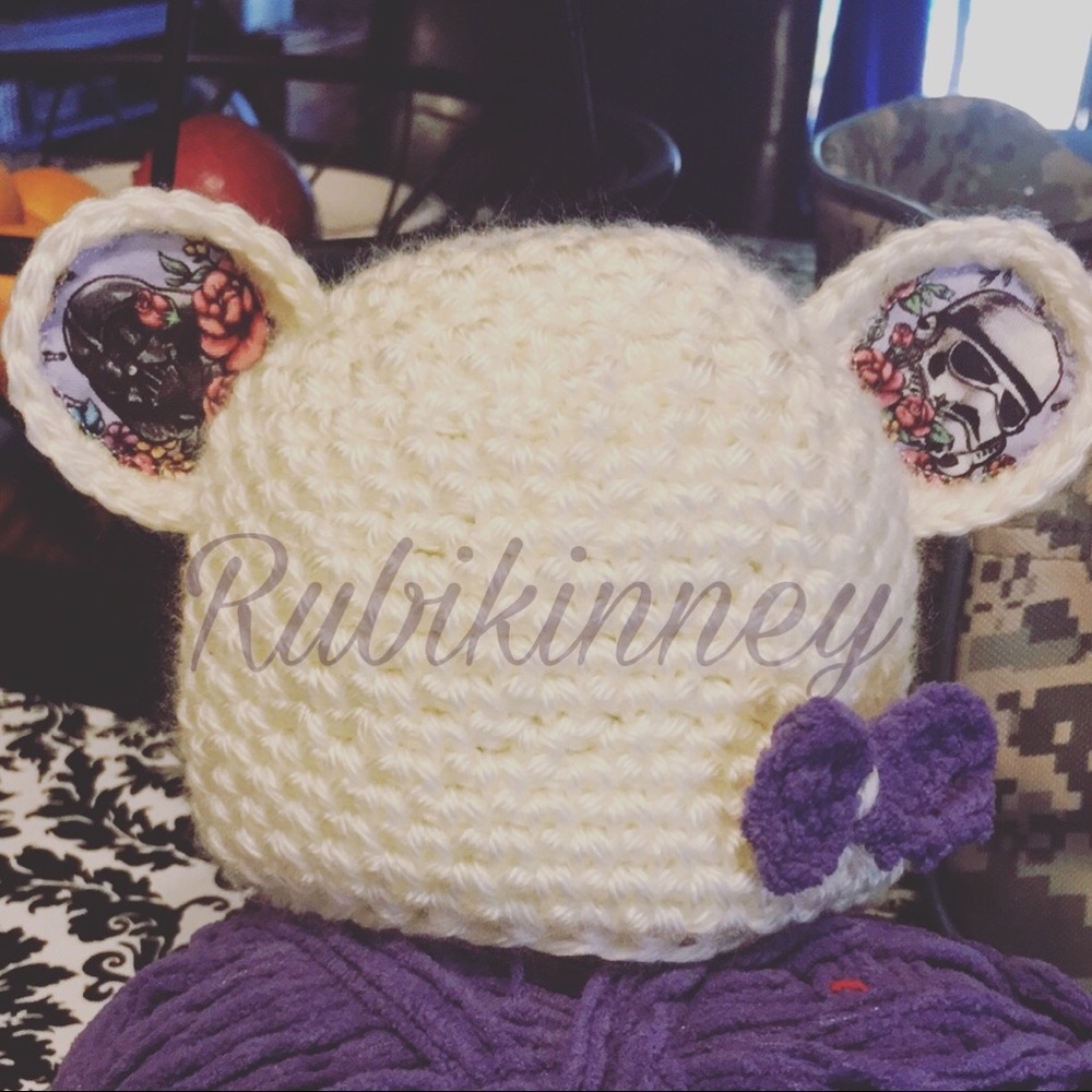 New born/preemie crochet hat